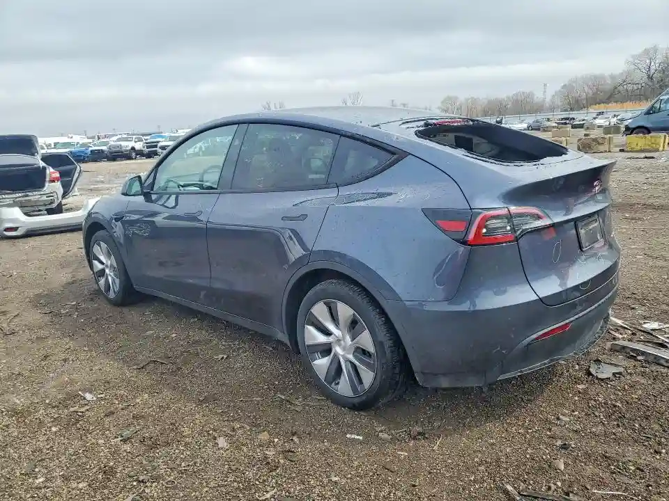 7SAYGDEE7PA195326 2023 TESLA MODEL Y-1