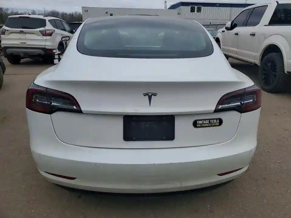 5YJ3E1EA2MF014320 2021 TESLA MODEL 3-5