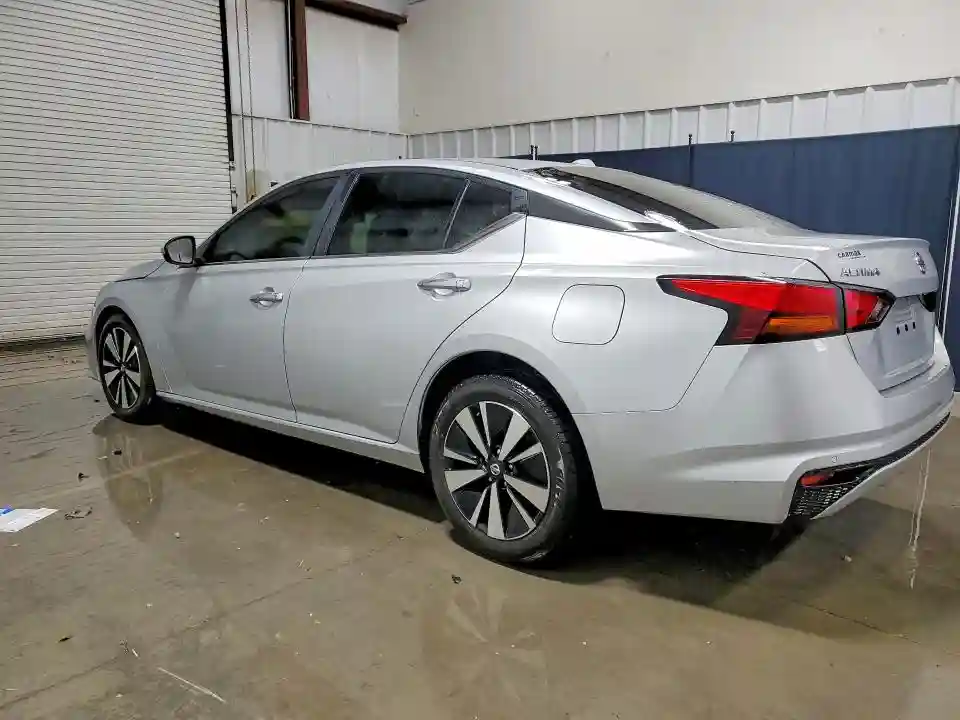 1N4BL4DVXNN306197 2022 NISSAN ALTIMA-1