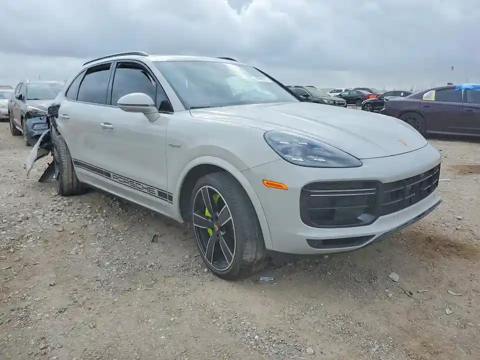 WP1AH2AY0PDA22174 2023 PORSCHE CAYENNE-3