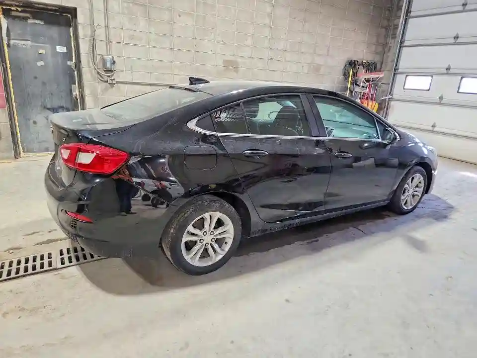 1G1BE5SM9K7130739 2019 CHEVROLET CRUZE-2