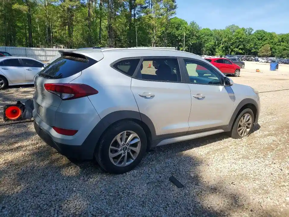 KM8J33A40HU432988 2017 HYUNDAI TUCSON-2