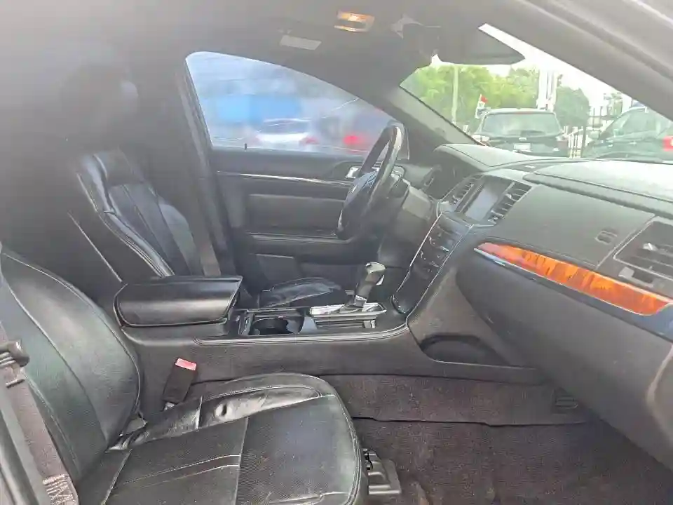1LNHL9DK8DG606388 2013 LINCOLN TOWNHOUSE MKS-4