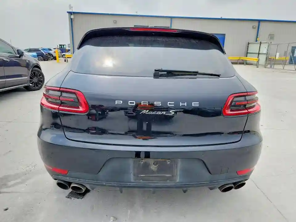 WP1AB2A57GLB52823 2016 PORSCHE MACAN-5