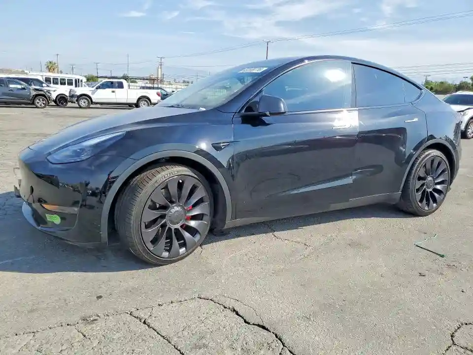 7SAYGDEF2NF490780 2022 TESLA MODEL Y-0