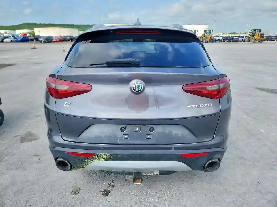 ZASFAKBN6J7B60007 2018 ALFA ROMEO STELVIO-5
