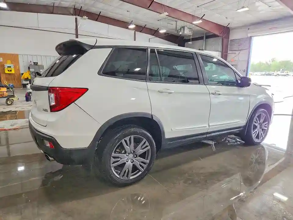 5FNYF7H58MB012172 2021 HONDA PASSPORT-2
