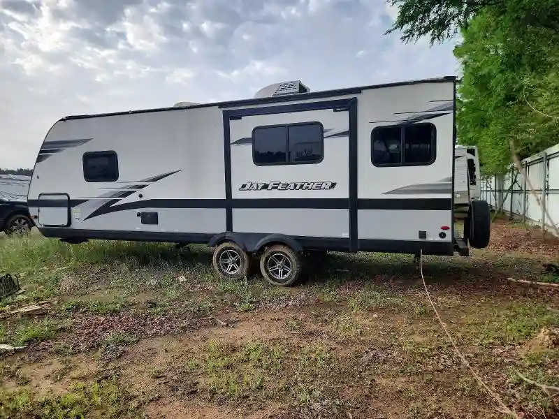 1UJBJ0BN2N1J60204 2022 JAYCO JAY FEATHR-2