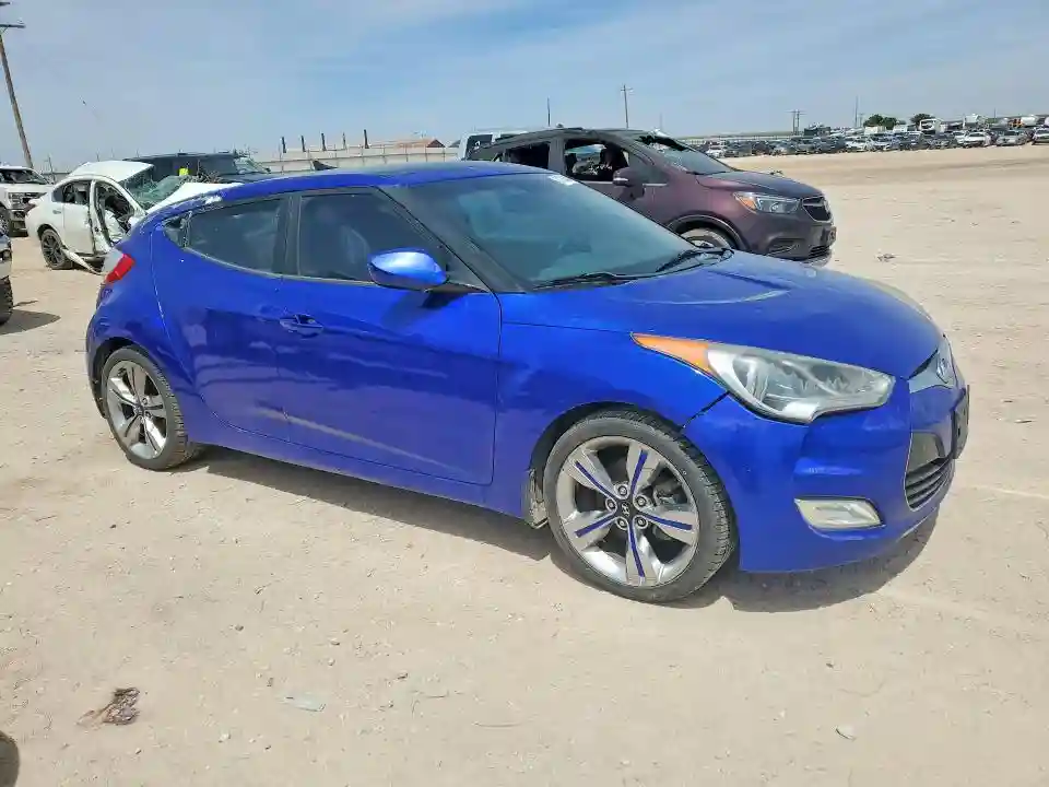 KMHTC6AD9DU112847 2013 HYUNDAI VELOSTER-3