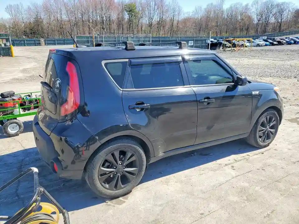 KNDJP3A56F7183402 2015 KIA SOUL-2