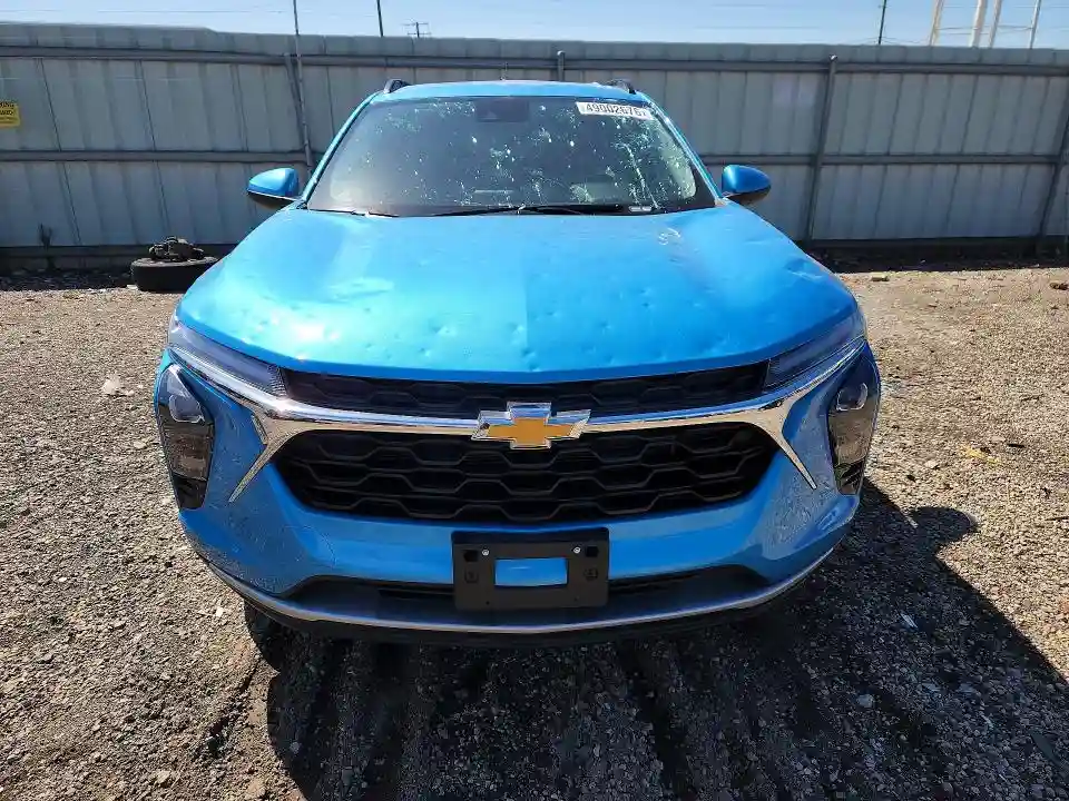 KL77LHEP5SC137654 2025 CHEVROLET TRAX-4