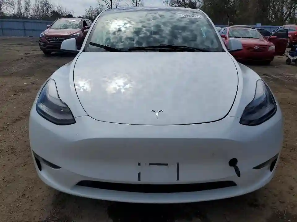 LRWYGDEE6PC110034 2023 TESLA MODEL Y 75-4