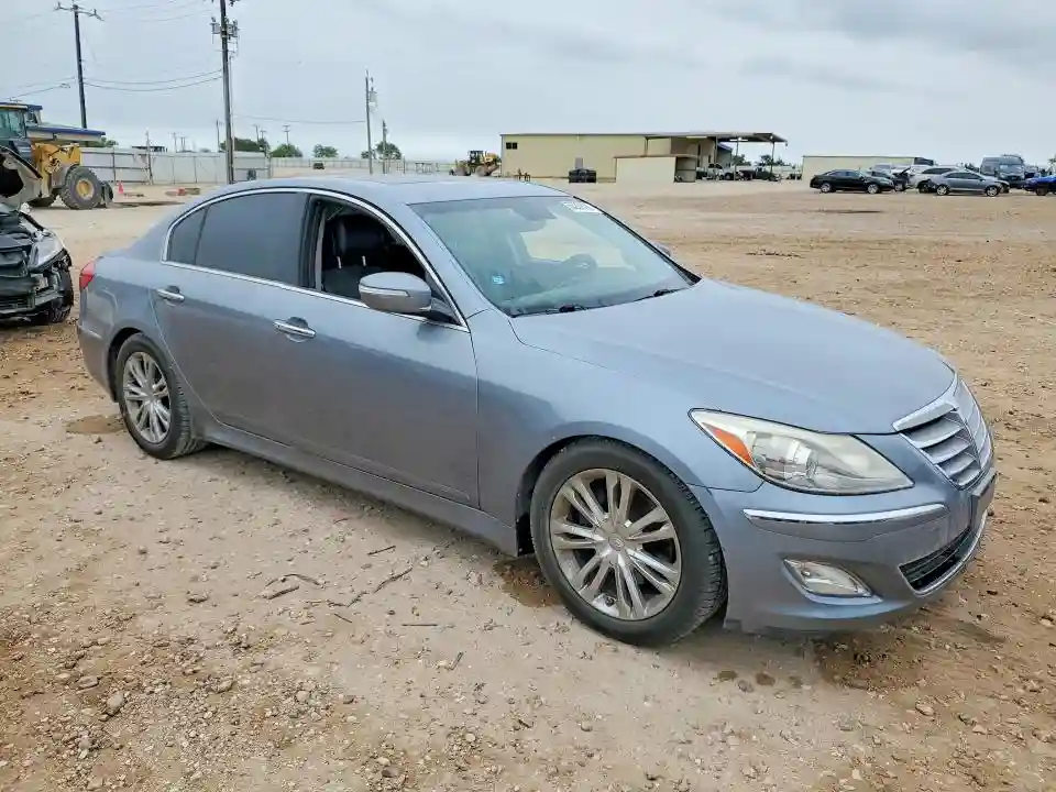 KMHGC4DD2DU257259 2013 HYUNDAI GENESIS-3