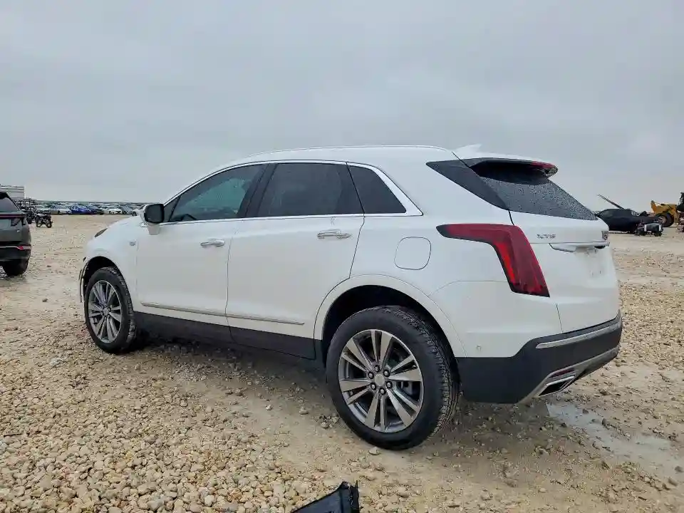 1GYKNCRS4SZ154722 2025 CADILLAC XT5-1