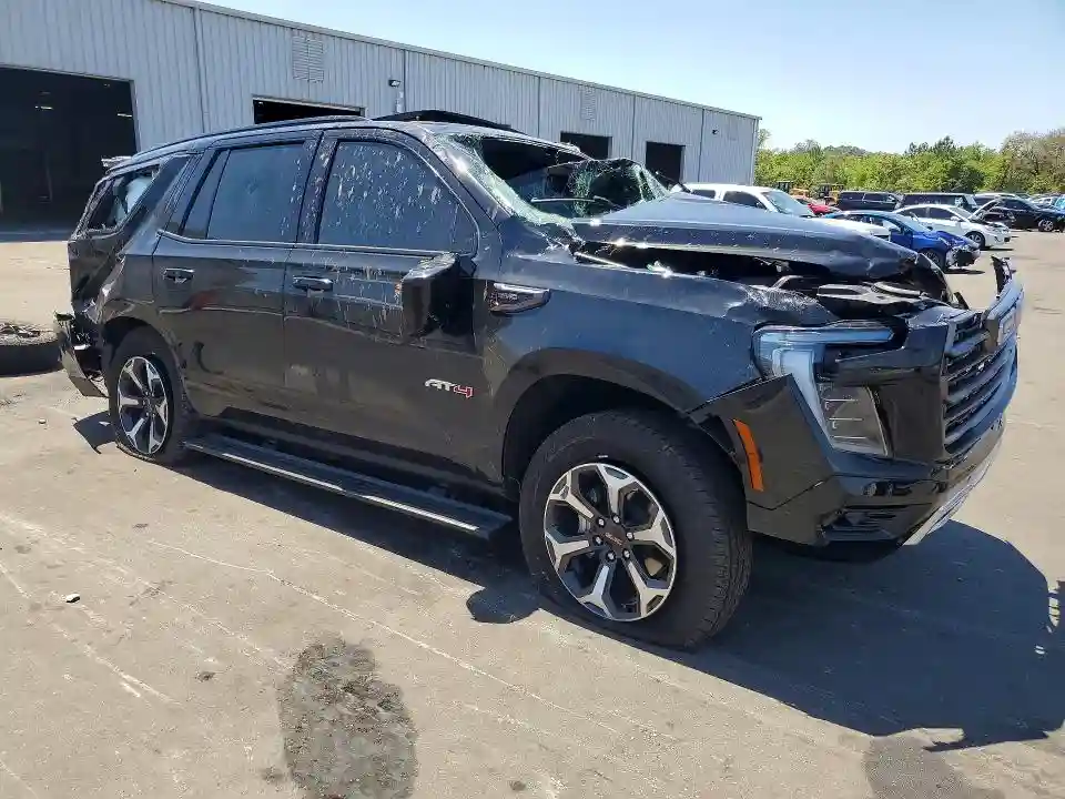 1GKS2VKL8TR205027 2026 GMC YUKON-3