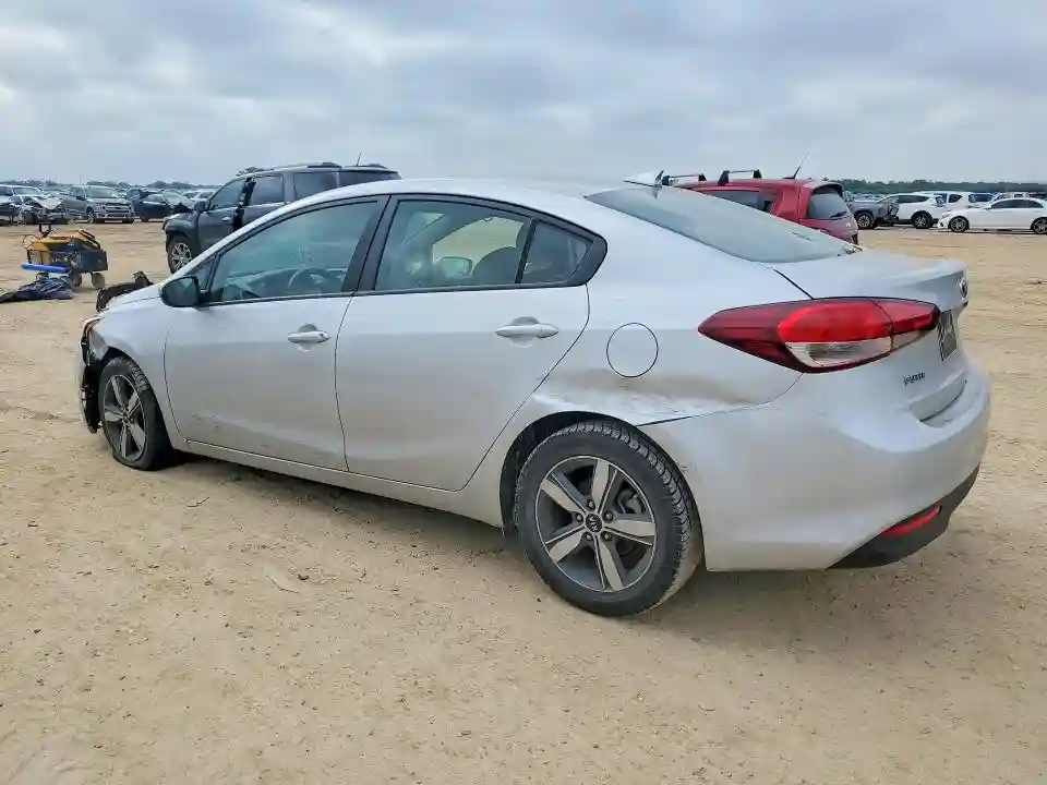 3KPFL4A79JE240919 2018 KIA FORTE-1