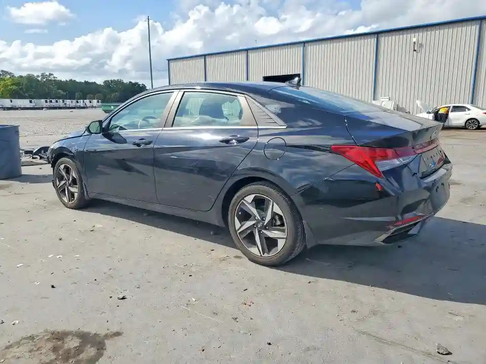 KMHLN4AG2NU245685 2022 HYUNDAI ELANTRA-1