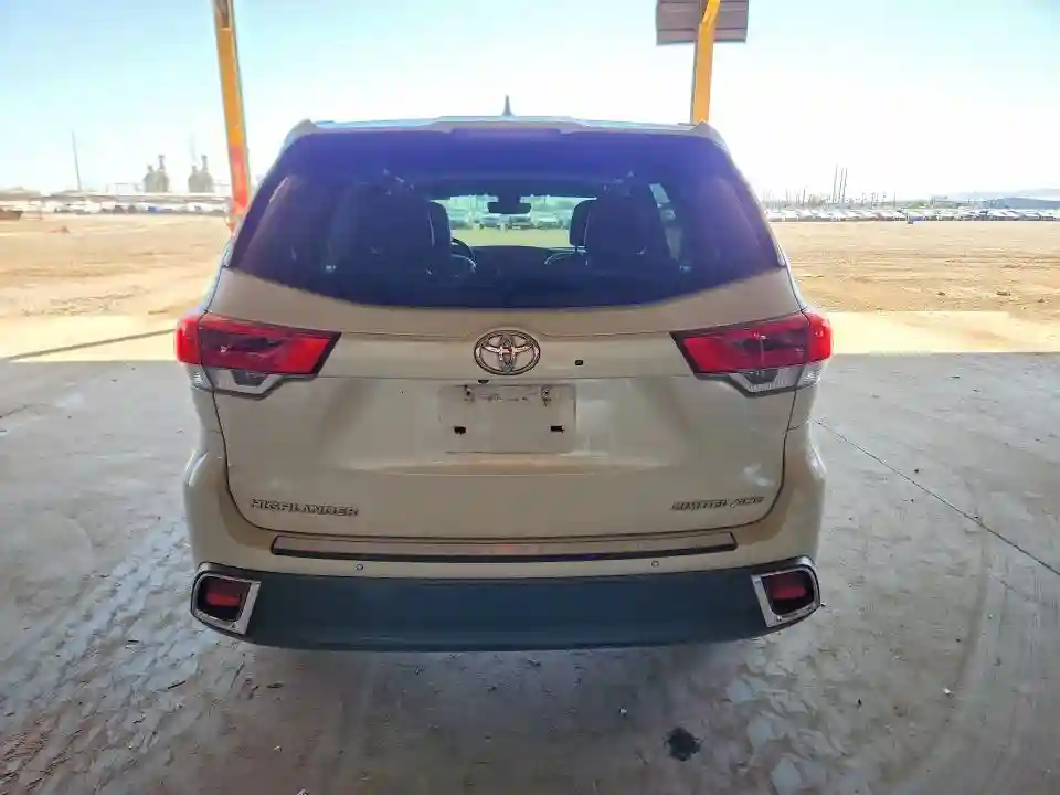 5TDDZRFH5HS447571 2017 TOYOTA HIGHLANDER-5