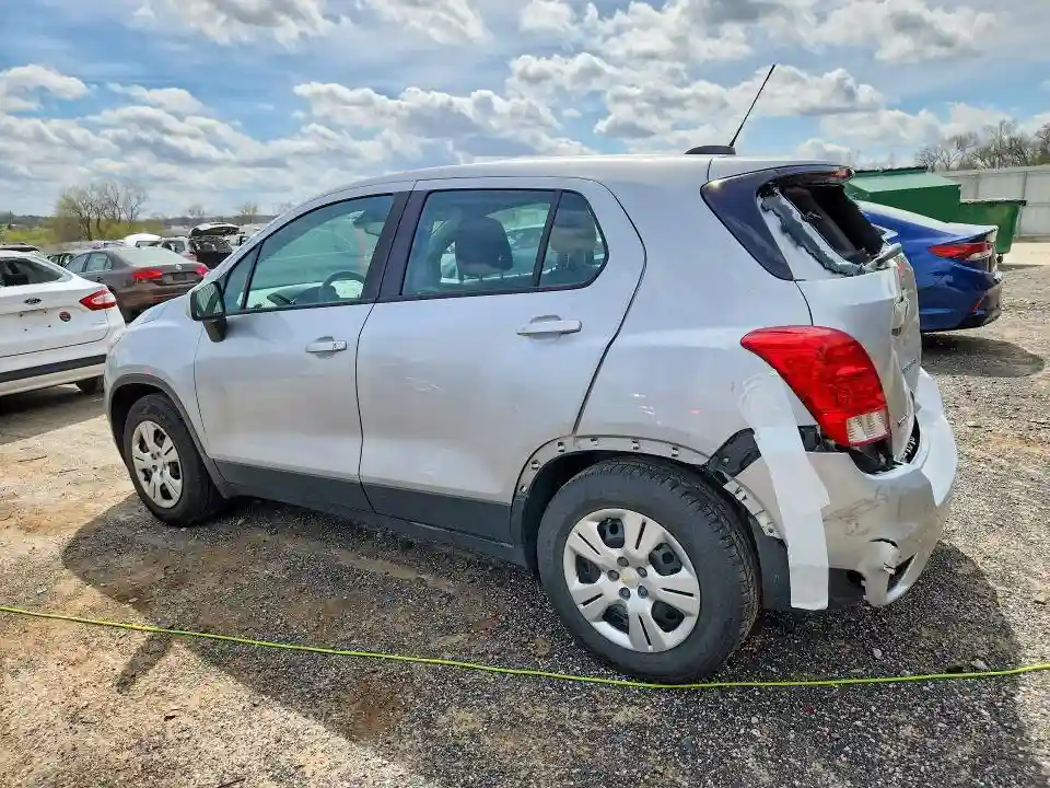 3GNCJKSB1JL165068 2018 CHEVROLET TRAX-1