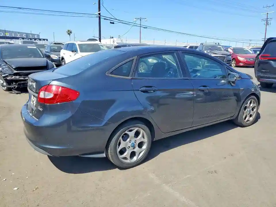 3FADP4CJ7BM221884 2011 FORD FIESTA-2