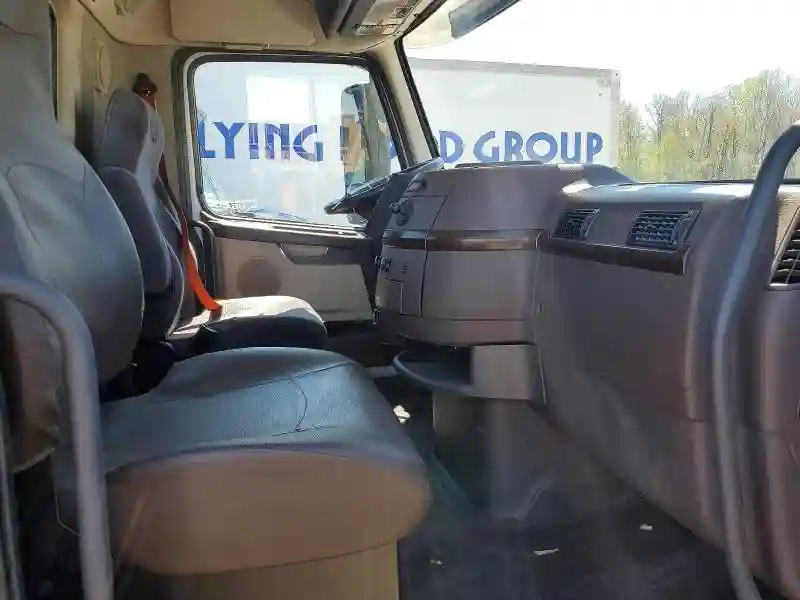 4V4N39TG0HN977426 2017 VOLVO VN-4