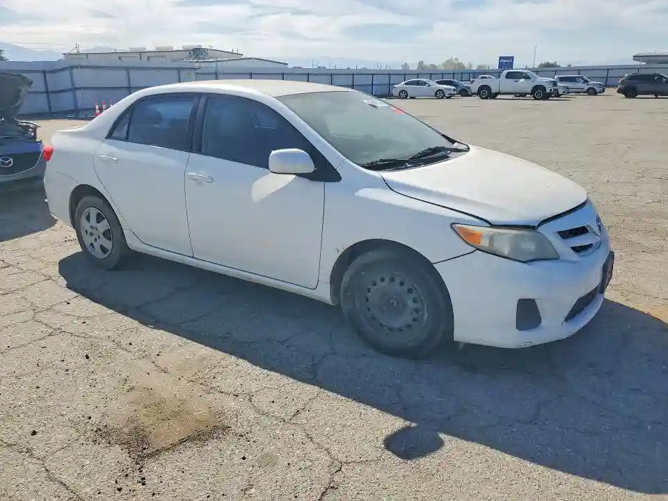 2T1BU4EE0BC566936 2011 TOYOTA COROLLA-3