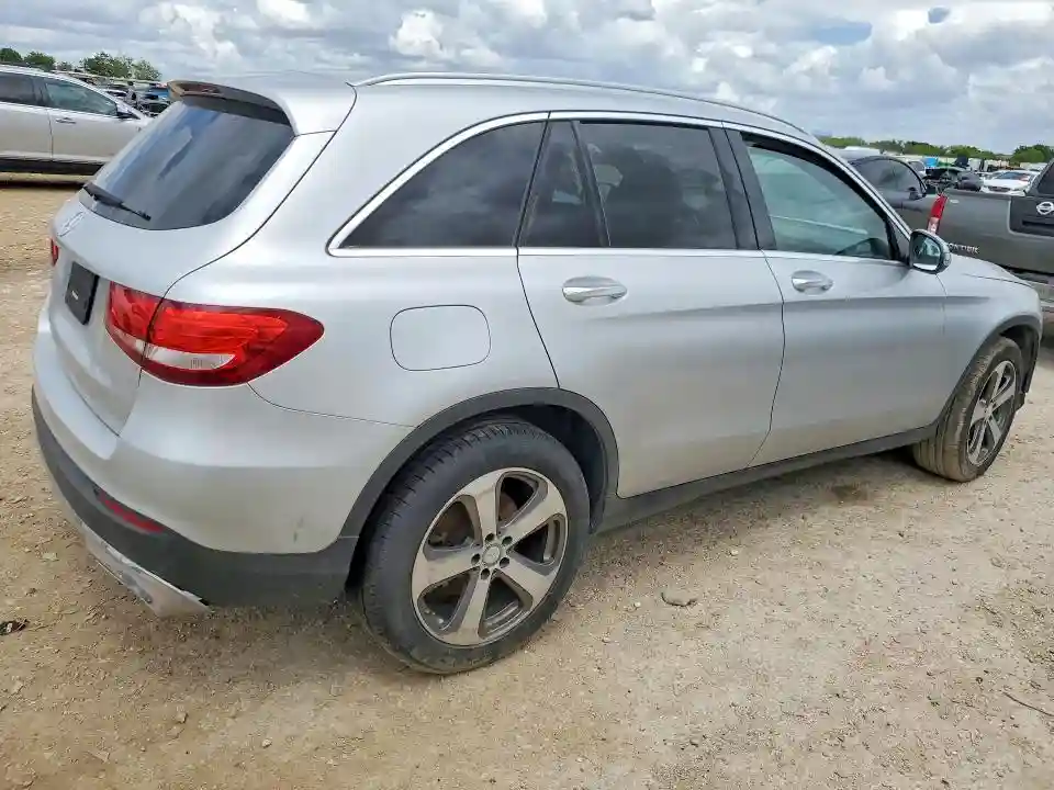 WDC0G4JB1GF106154 2016 MERCEDES-BENZ GLC-CLASS-2