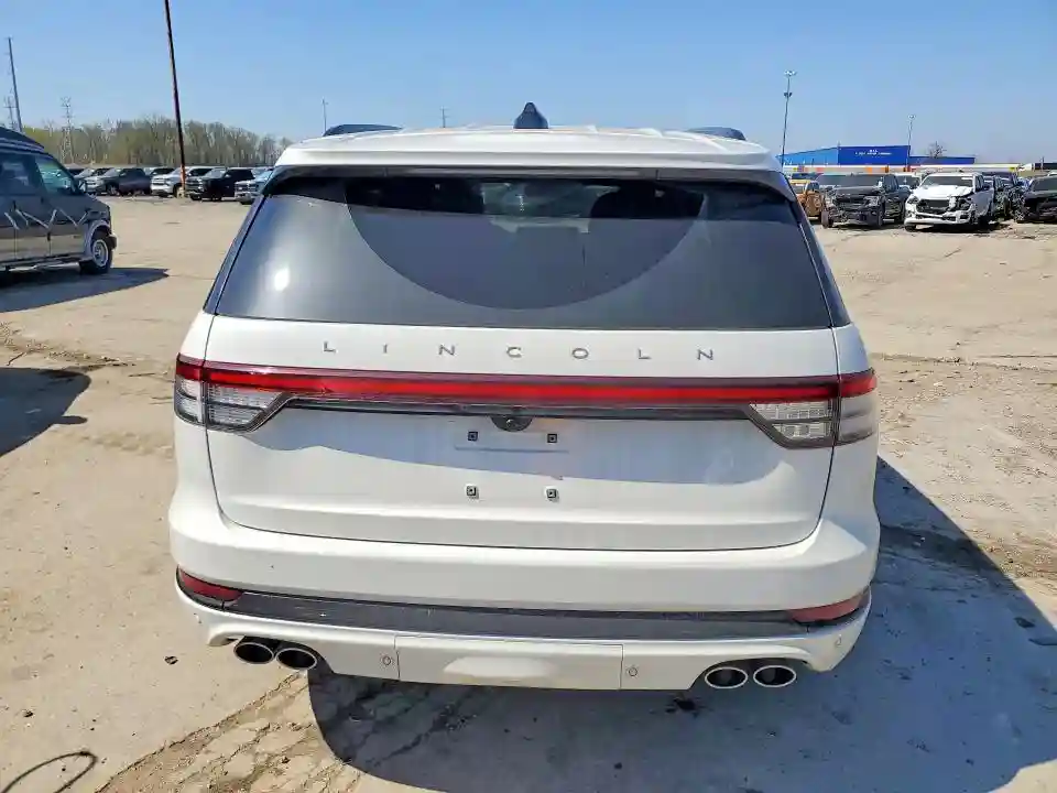 5LM5J7XC9SGL04927 2025 LINCOLN AVIATOR-5