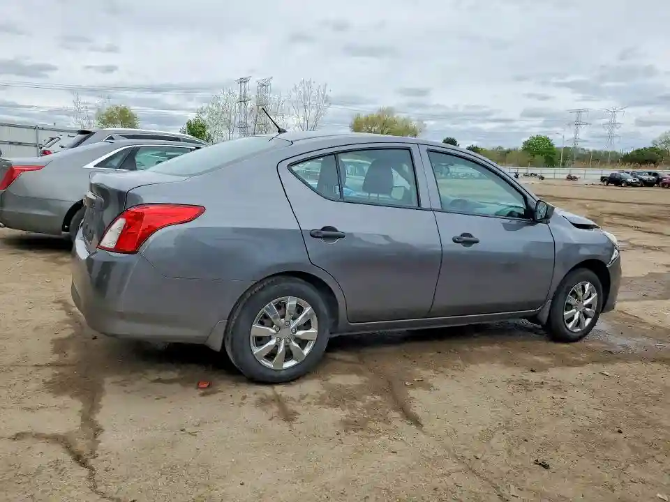 3N1CN7AP6JL807682 2018 NISSAN VERSA-2