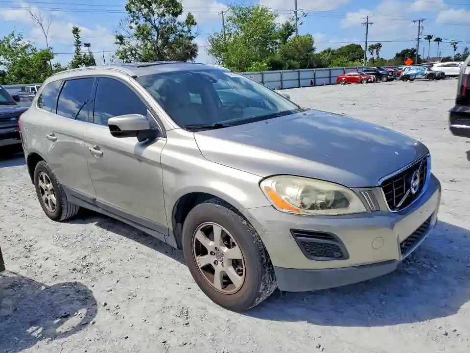 YV4952DL3C2264991 2012 VOLVO XC60-3