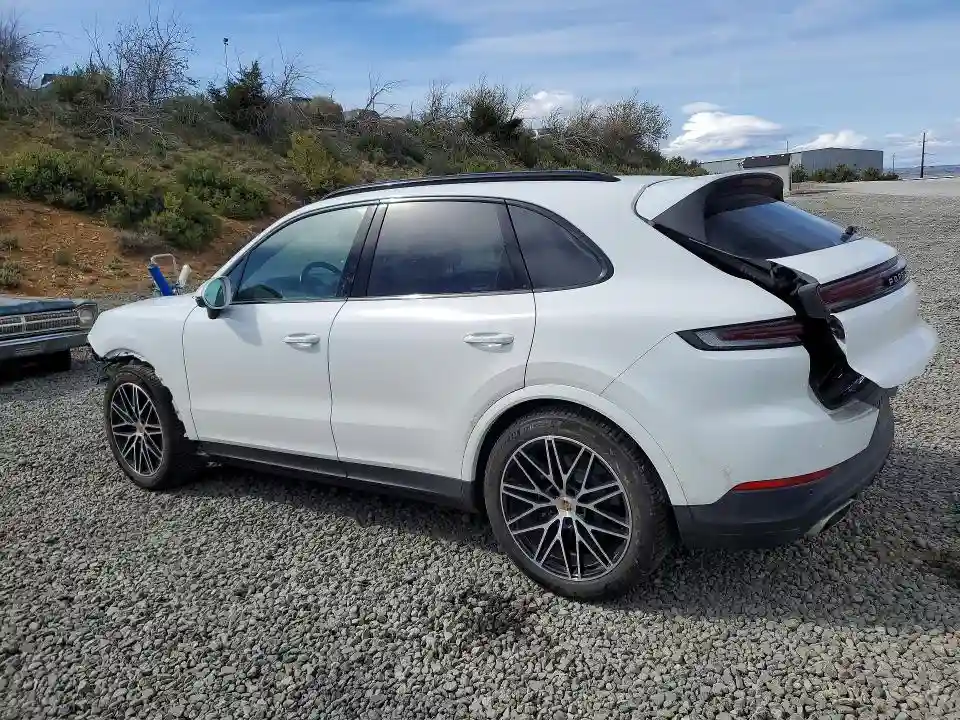WP1AA2AY9RDA06613 2024 PORSCHE CAYENNE-1