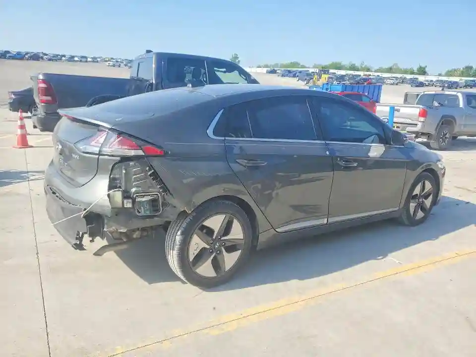 KMHC85LCXMU248338 2021 HYUNDAI IONIQ-2