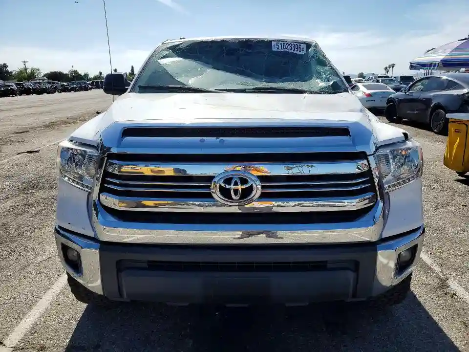 5TFDY5F1XHX612989 2017 TOYOTA TUNDRA-4