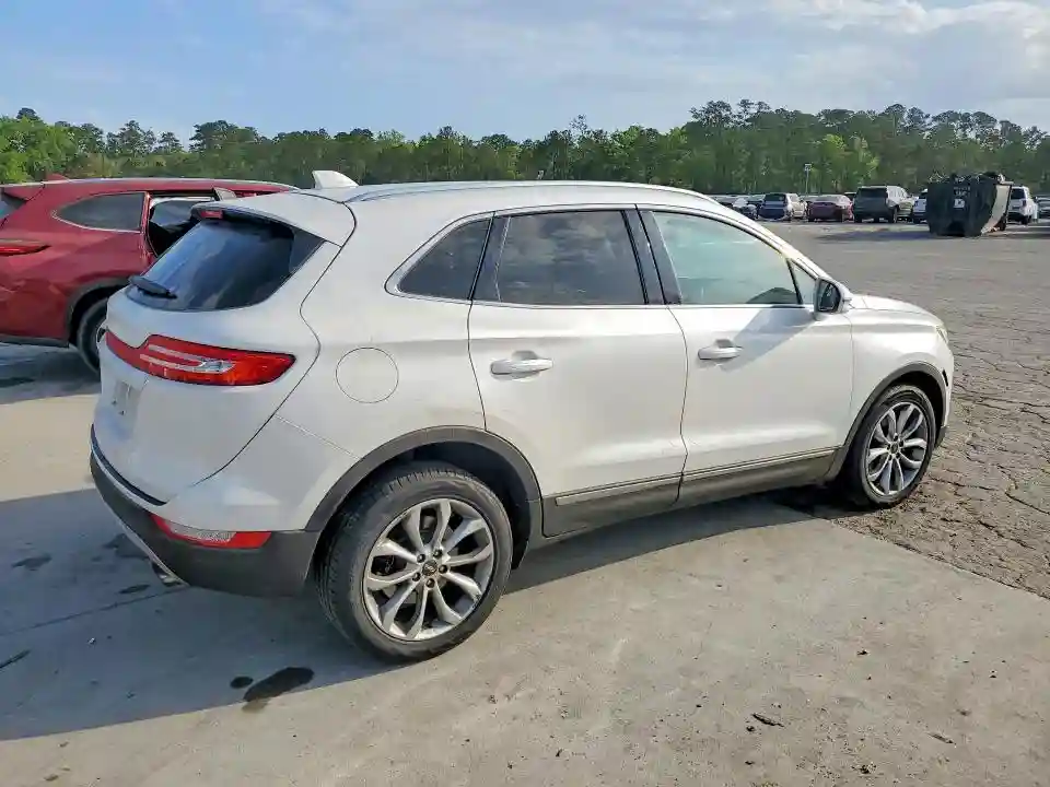 5LMCJ2C93GUJ08317 2016 LINCOLN MKC-2