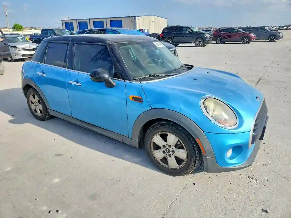 WMWXU1C36H2E19243 2017 MINI COOPER-3