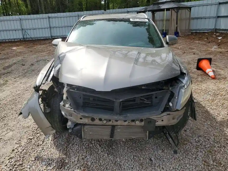 5LMCJ2C92GUJ28199 2016 LINCOLN MKC-4