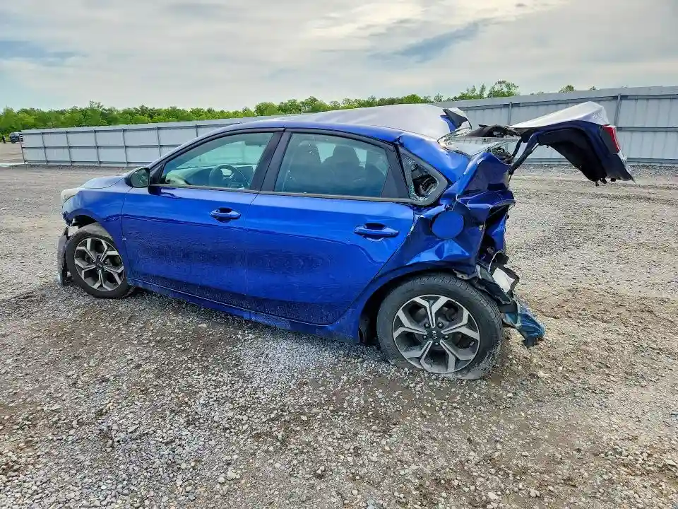 3KPF24AD1KE018885 2019 KIA FORTE-1