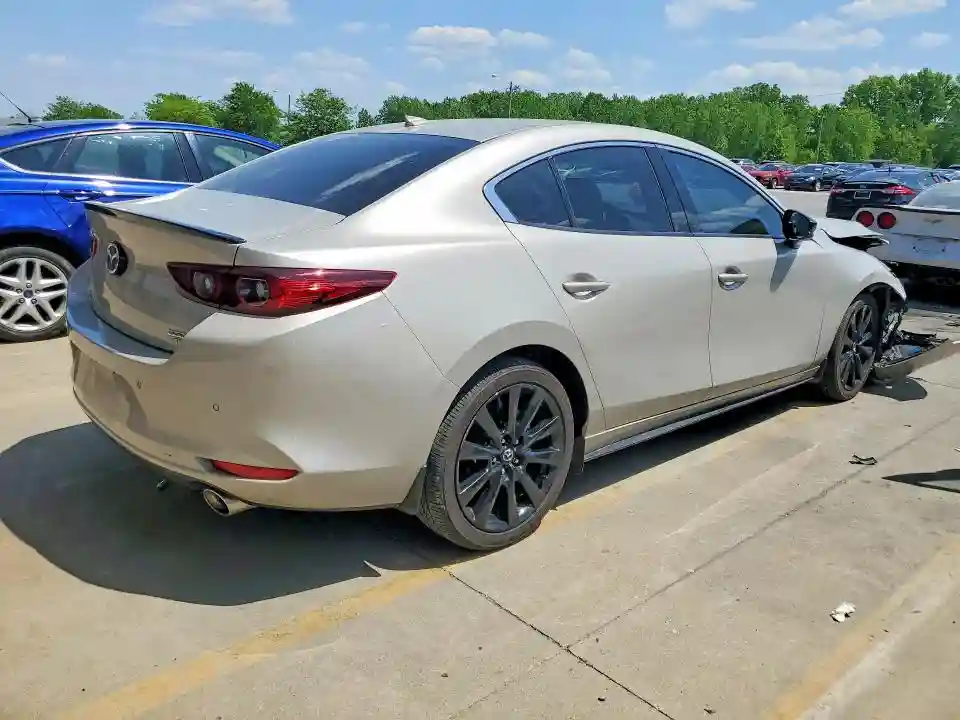 3MZBPBEY2SM468694 2025 MAZDA 3-2