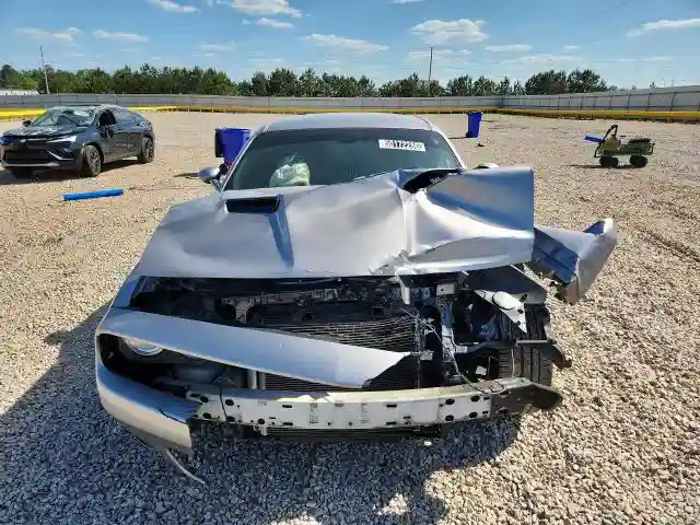 2C3CDZBT9HH517743 2017 DODGE CHALLENGER-4