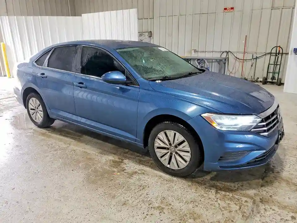 3VWC57BU4KM033328 2019 VOLKSWAGEN JETTA-3