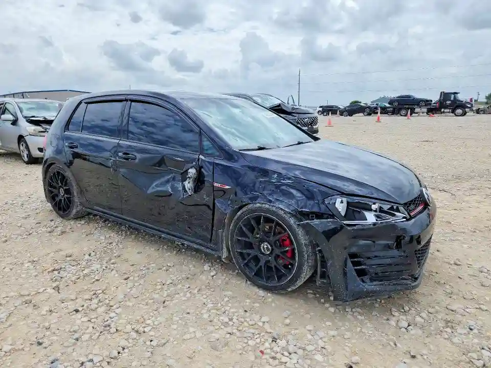 3VW4T7AU6HM015319 2017 VOLKSWAGEN GTI-3