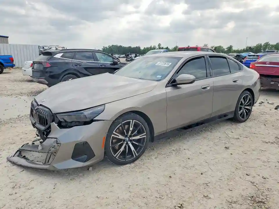 WBA43FJ06TCV41290 2026 BMW 5 SERIES-0