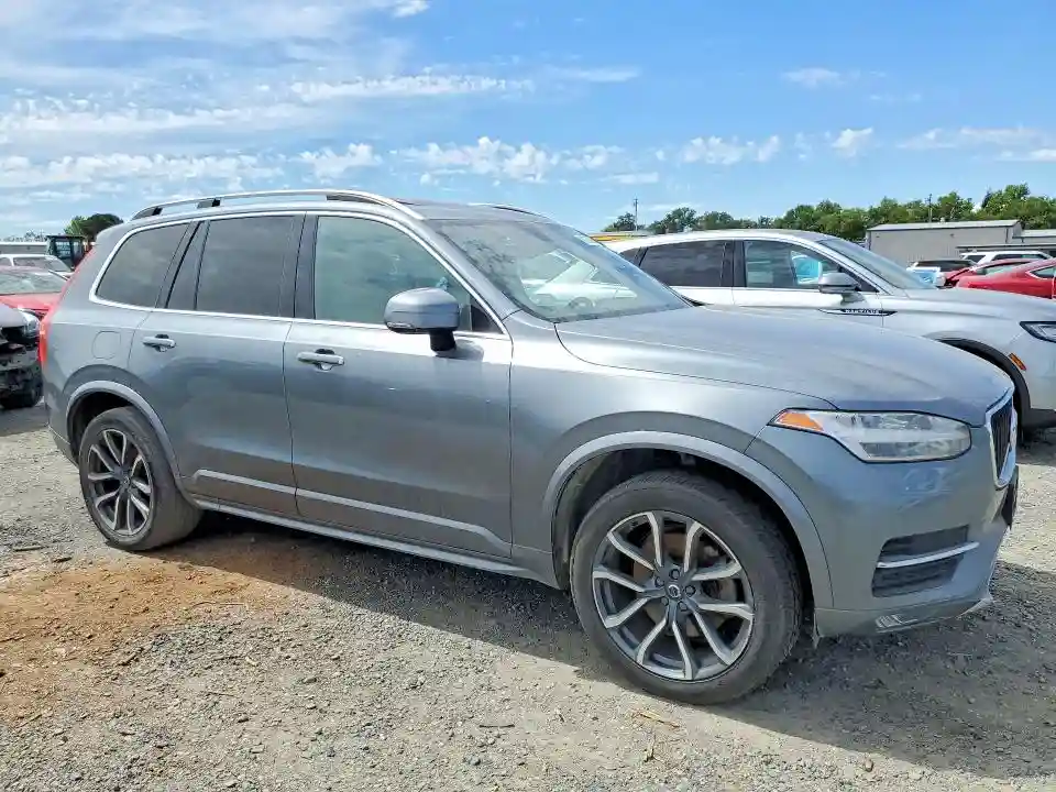 YV4A22PK5K1416542 2019 VOLVO XC90-3