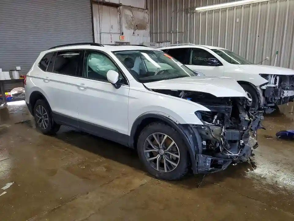 3VV2B7AX9LM002176 2020 VOLKSWAGEN TIGUAN-3