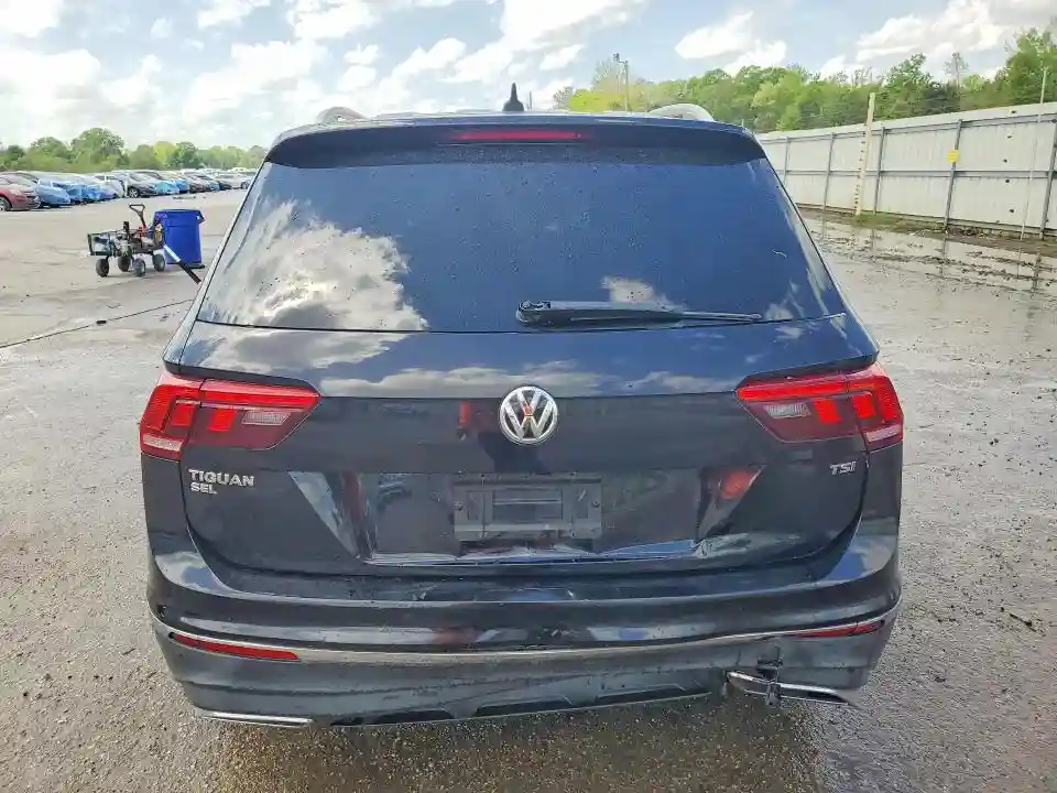 3VV3B7AX6JM103242 2018 VOLKSWAGEN TIGUAN-5