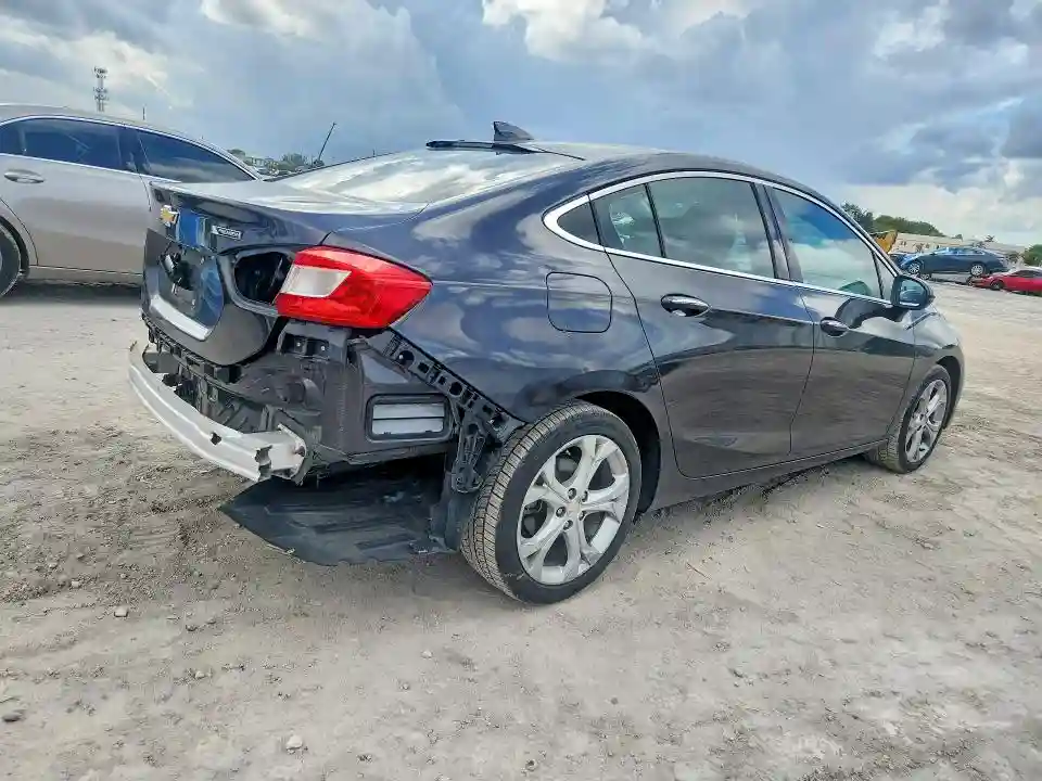 1G1BF5SM9H7140127 2017 CHEVROLET CRUZE-2