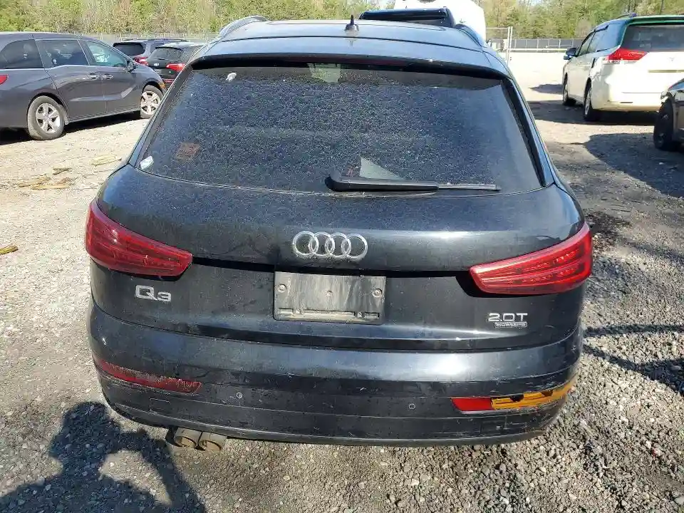 WA1ECCFS6JR002544 2018 AUDI Q3-5