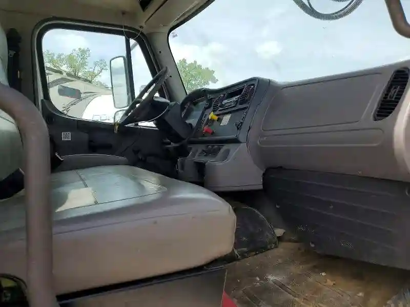 1FVACXDT6FHGD9179 2015 FREIGHTLINER ALL OTHER-4
