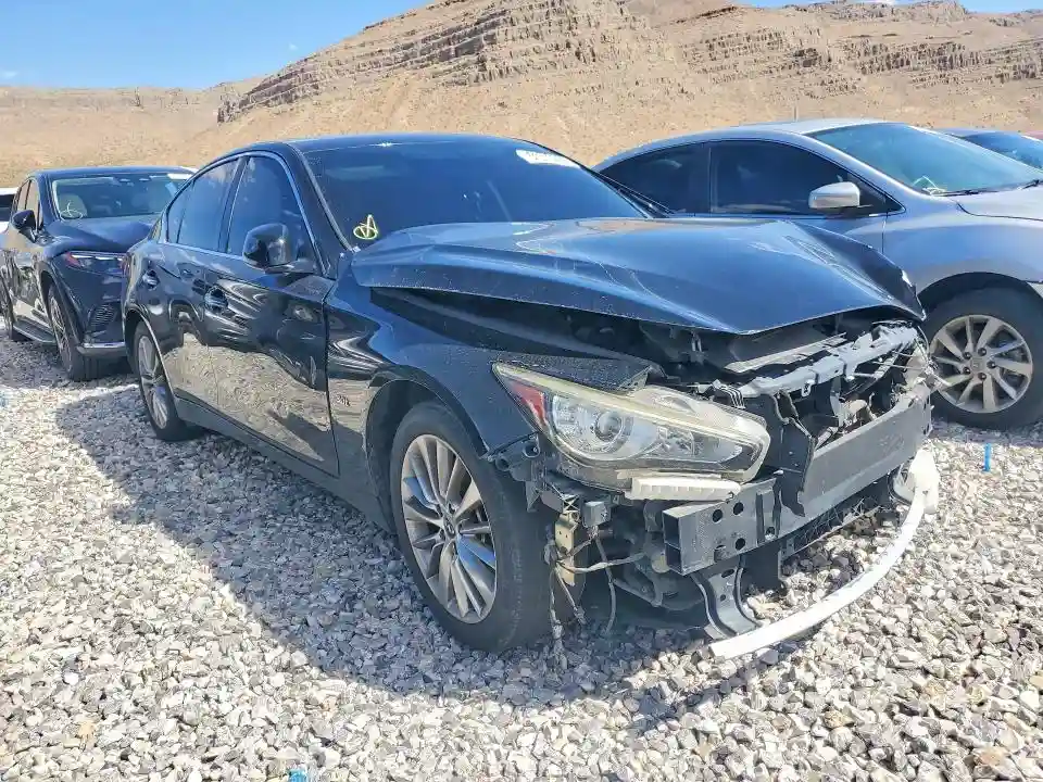JN1EV7AR7JM440761 2018 INFINITI Q50-5
