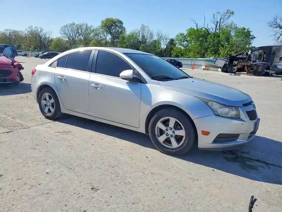1G1PK5SB5E7397085 2014 CHEVROLET CRUZE-3